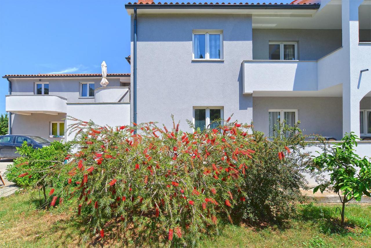 Apartments Elizabeta 1701 Fažana Exterior foto